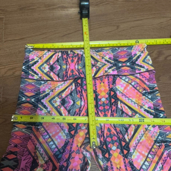 LORNA JANE By Pink Legging Size:S Mid Rise Full Length Pants Black Geometric Y2K - Picture 7 of 9